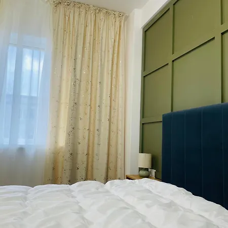 Tina Deluxe 16 Apartment Craiova
